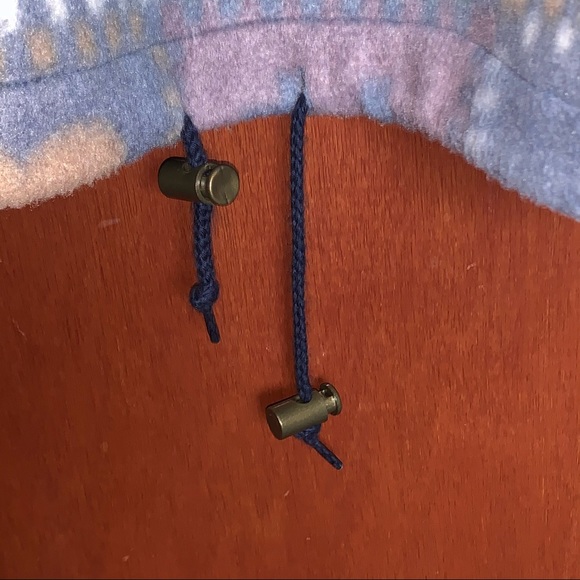 Printed Pullover with adjustable drawstring - Picture 5 of 5